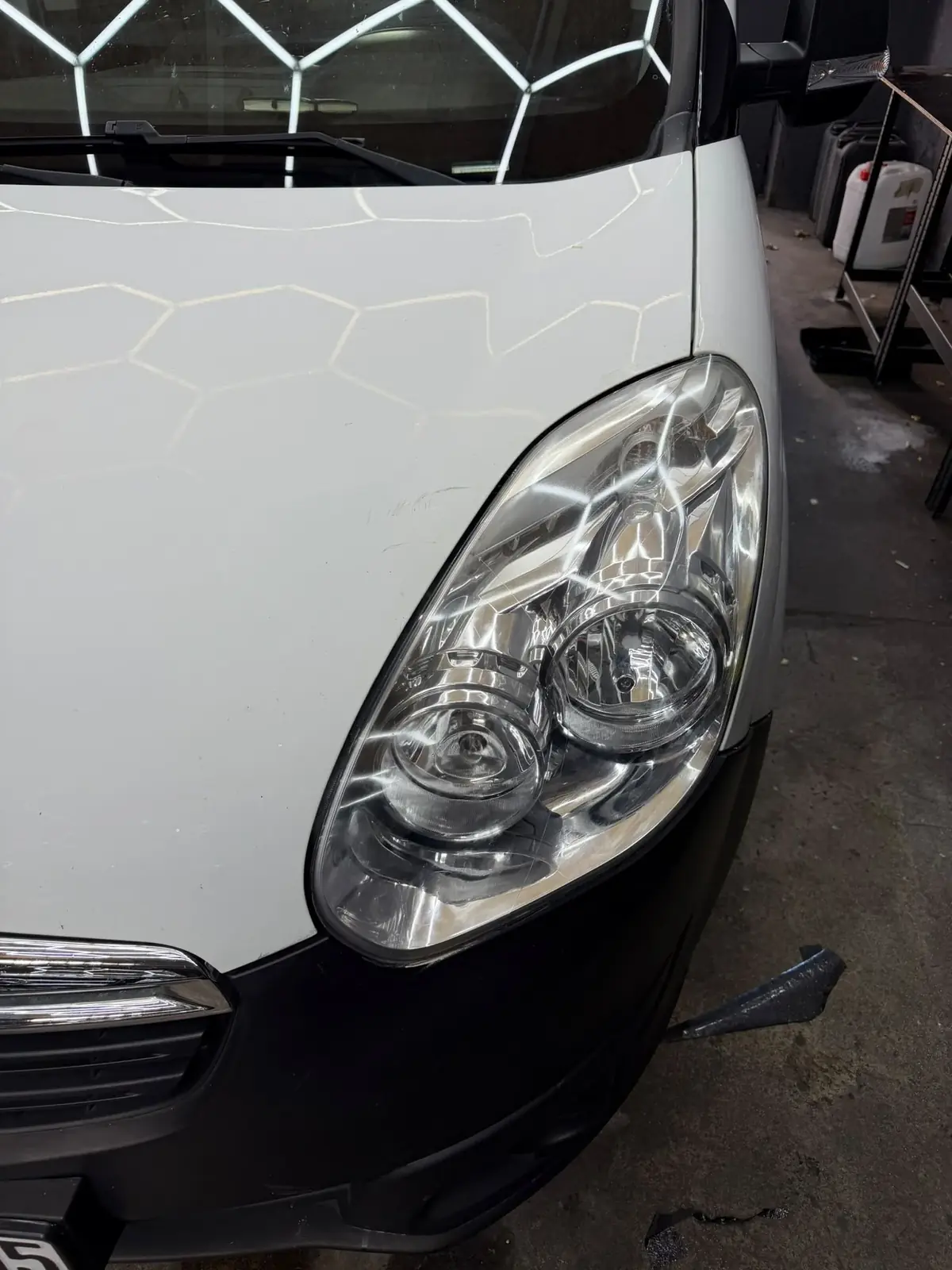 Scheinwerfer – Projekt 01: NACHHER